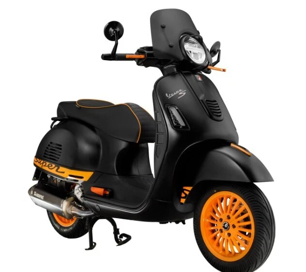 BLACK VESPA GTS GT PX S LX Legshield & Side Panel Badge Black 50 125 250 300