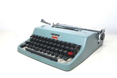 SCHREIBMASCHINE, OLIVETTI, LETTERA32 EUR 106,75 - PicClick DE