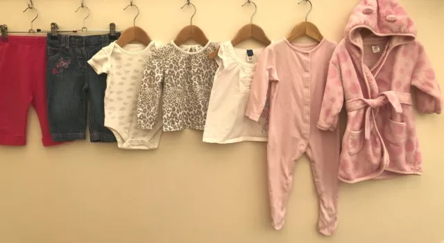 Pacchetto vestiti per bambine età 6-9 mesi Tu F&F George