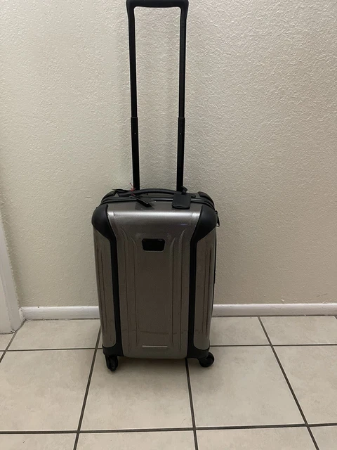 87# Tumi Vapor Lite International 4 Wheeled Carry-On Spinner Luggage 22" 280320