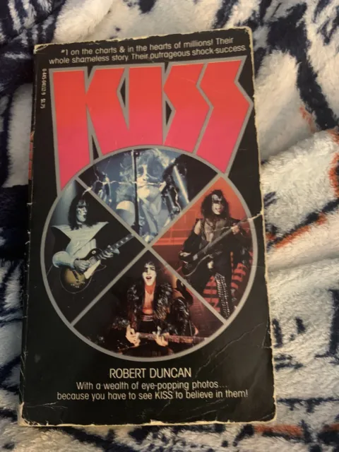 Kiss Paperback Book. Vintage 1978 robert duncan vtg vintage rock n roll music