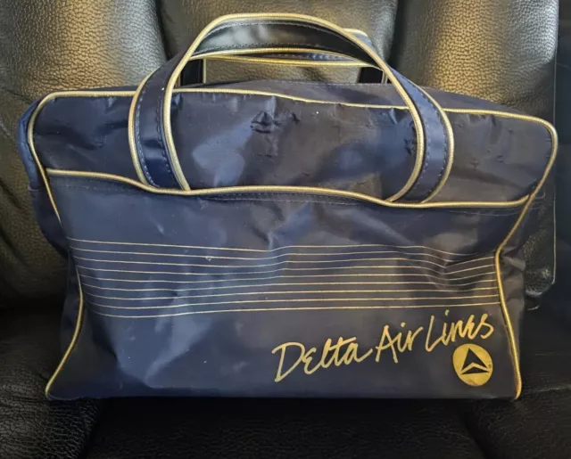 Delta Airline Vintage 80s Employee Carry On Navy Blue Gold Bag 14”x 9”x 6.5”