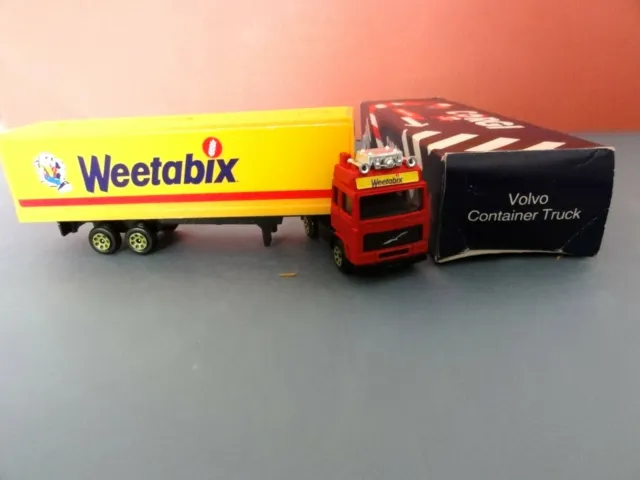 Corgi  Volvo Weetabix Container Truck (1)
