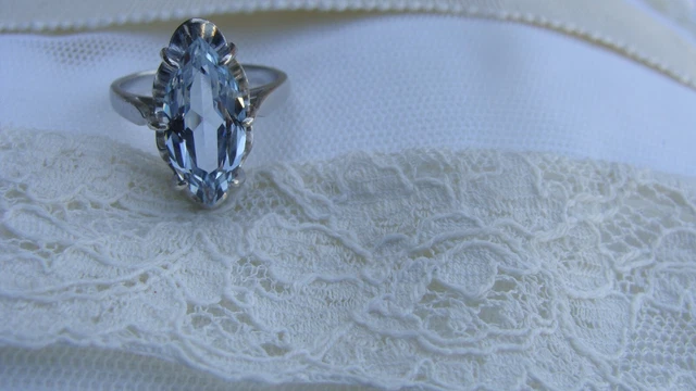 Bague Ancienne En Argent Avec Topaze Et Marcassites - Bijou Vintage Antique
