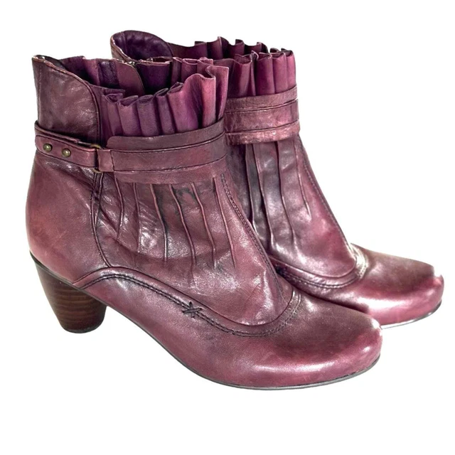 ANTHRO EVERYBODY BZ MODA Plum Ankle Boots 8