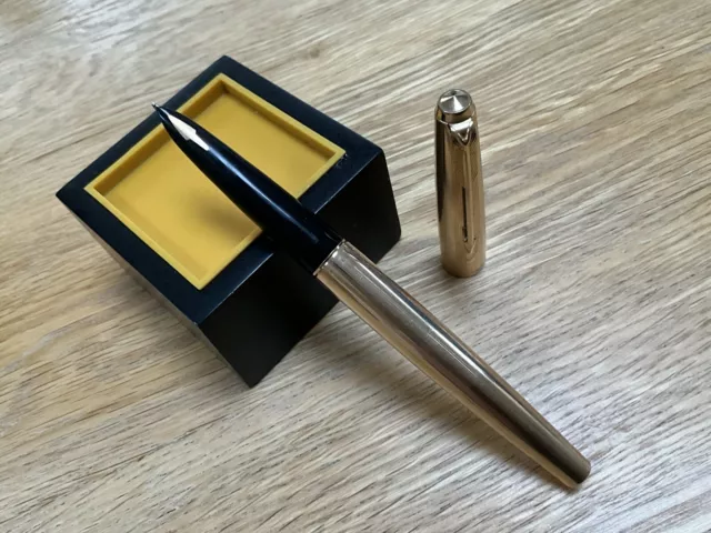 Parker 61 Rolled Gold Fountain Pen 14K Medium Gold Nib
