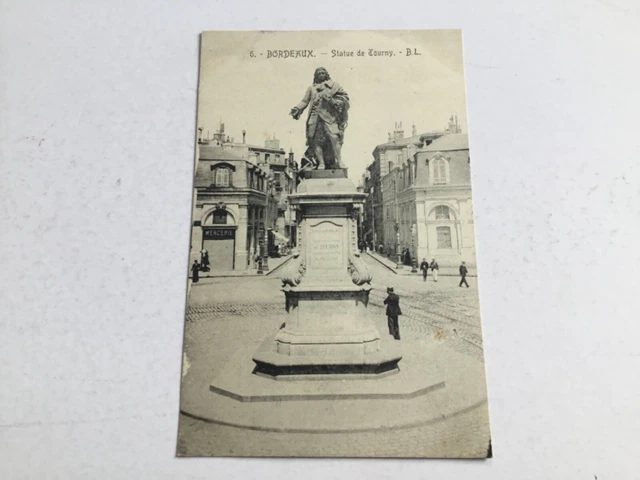 CPA (33) Gironde - Bordeaux - Tourny statue