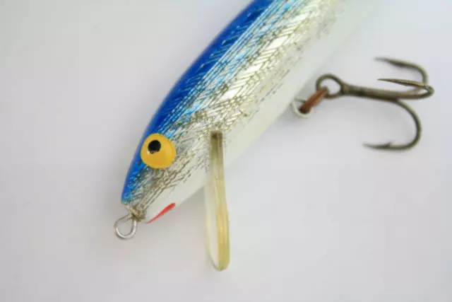 VINTAGE REBEL F Minnow 3 1/2 inch Fishing Lure Blue Silver Pattern