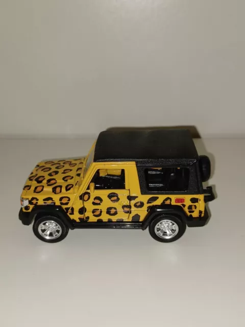 Tin Toys Toyota Land Cruiser 70 Pullback Car Cheetah Leopard Print 1:36 Scale