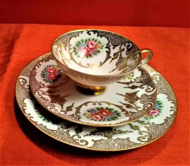 Alboth & Kaiser Bavaria Teacup, Saucer & Plate Set Floral Gold & White Germany