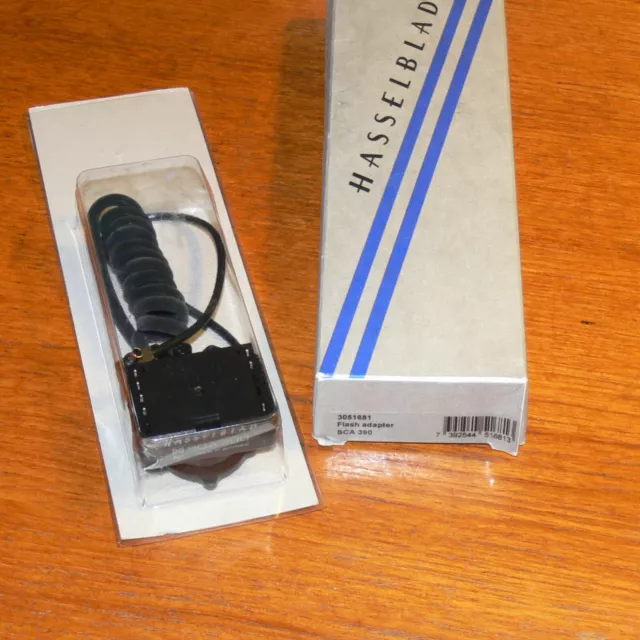 Hasselblad SCA 390 System Flash Adapter with cord 3051681 made in GERMANY 2