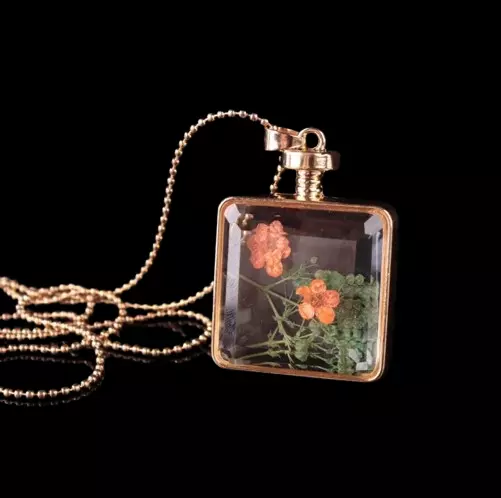 Collier Pendentif - Bouteille de Parfum - en verre transparent - Fleur Sèche