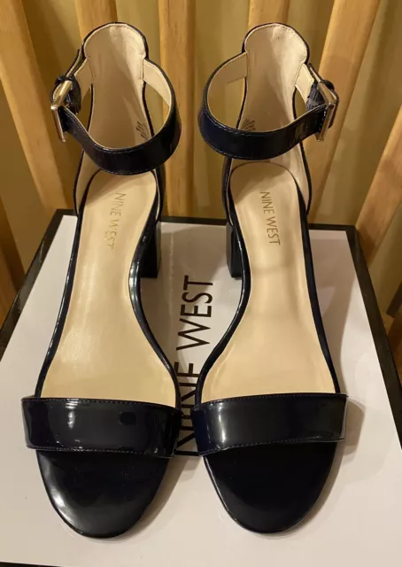 Nine West Womens Fields Sandal Navy 6.5 M, Hard to find color! Stunning, EUC!