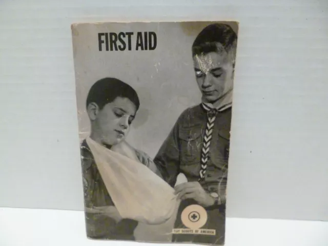Vintage 1970 First Aid Boy Scouts Of America Book