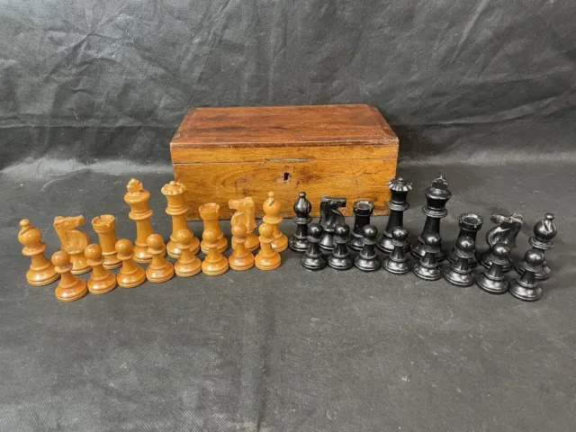 Wonderful Antique Weighted Wooden Chess Set. Staunton Pattern. King 3.75”
