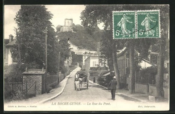 CPA La Roche-Guyon, Le Rue du Pont 1910