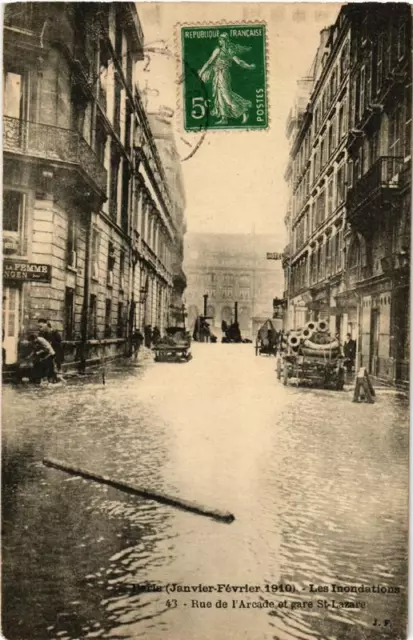CPA AK PARIS Les Indonations. 43 Rue de l'Arcade and Gare St-Lazare (561440)