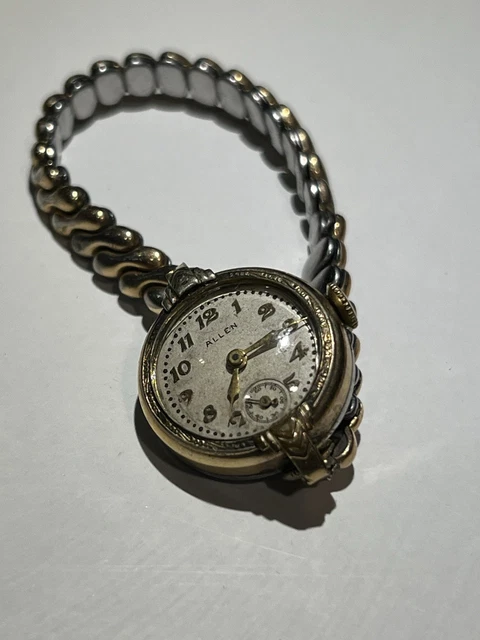 Montre Vintage Eastman SWISS Femme Années 80 - Cadran Rouge - Occasion Fonctionnelle