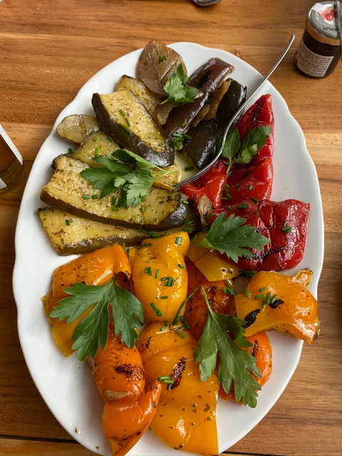 Novella Italia. verdure alla griglia, miste in olio di girasole