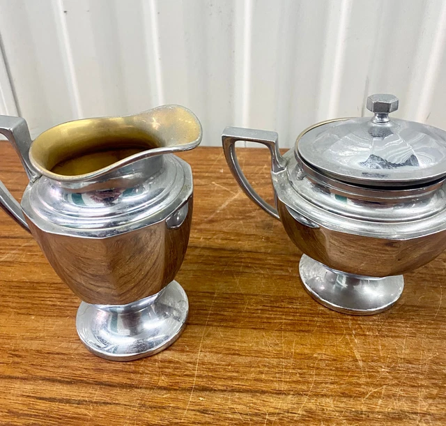 Universal Art Deco Silverplate Creamer and Sugar Bowl