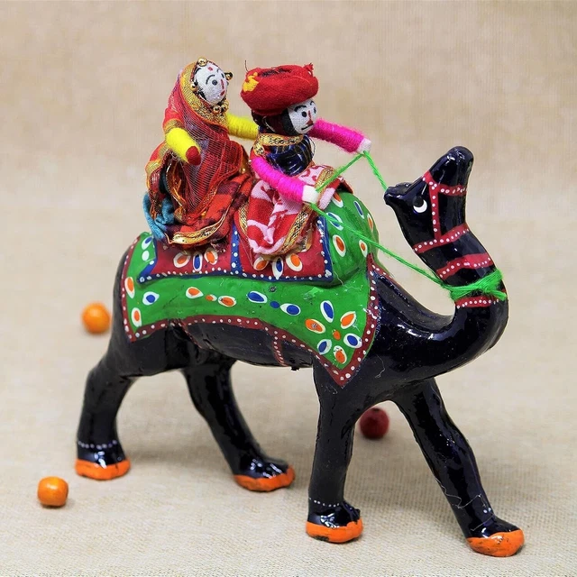 Figurines de couple de raid de chameaux du Rajasthan fabriquées à la main...