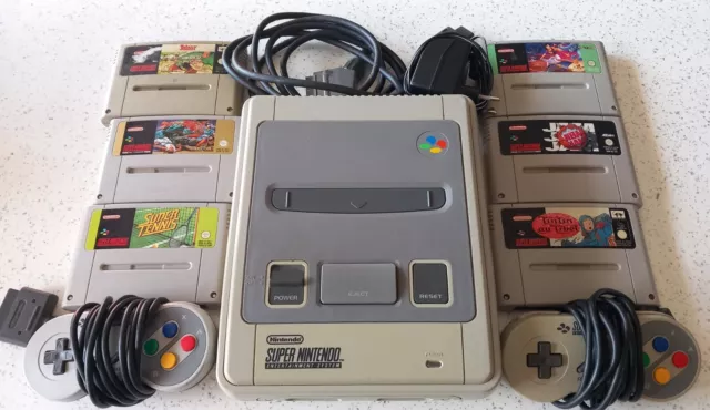 LOT Nintendo SNES : Console + 6 jeux et 2 manettes (Super Nes - PAL)