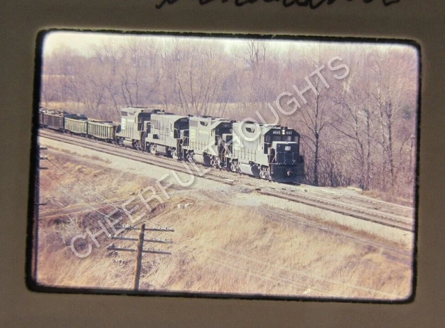 Original '76 Ektachrome Slide PC Penn Central 8145 GP38-2 Kendallville, IN 36A40