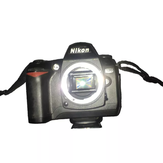 Nikon D70 6.1MP Digital SLR Camera Black Body Only