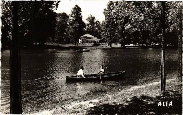 CPA PARIS 12e-Bois de Vincennes-Promenade sur le Lac (322697)