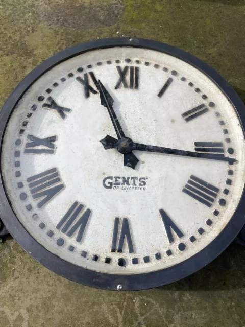 Gents Cast Clock