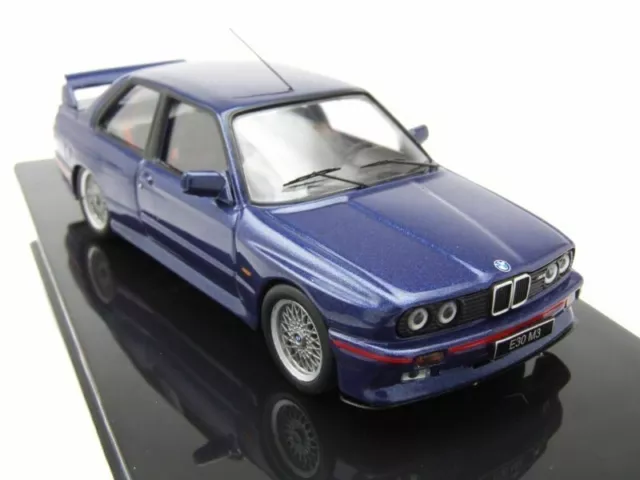 BMW M3 E30 Blue - 1:43 IXO CLC378N