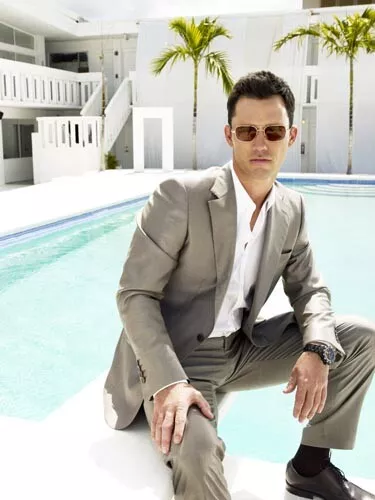 Jeffrey Donovan [Burn Notice] 8"x10" 10"x8" Photo 60535