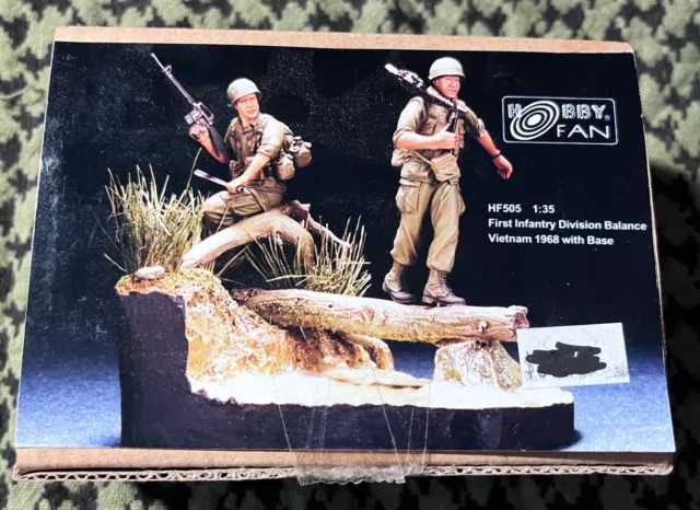 US VIETNAM GRUNTS 1st infantry division w/base HOBBYFAN HF505 1/35 RESIN