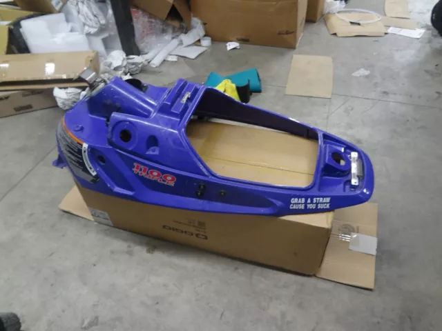1996-97 YAMAHA WAVE VENTURE 1100  VIOLET ENGINE HATCH HOOD GJ3-U516A-00-P0  #shd