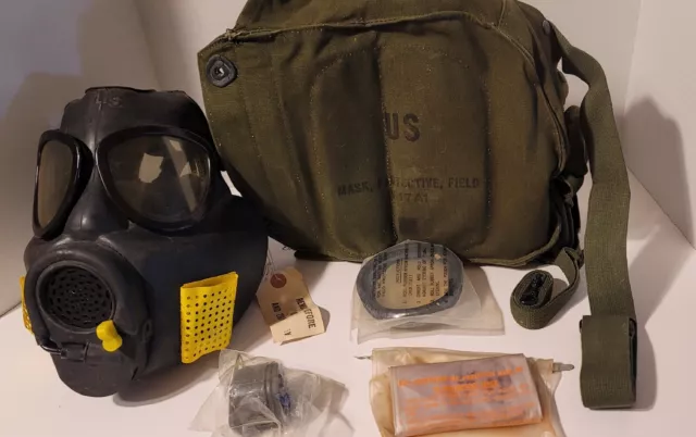 US Military M17 Chemical Biological Gas Mask Backpack Vintage Pre-Owned