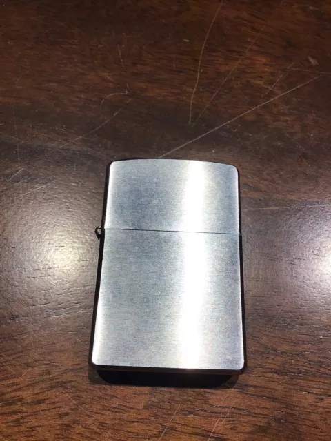 Vintage  Zippo Classic Pocket Lighter - Brushed Chrome