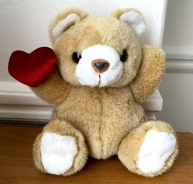 PELUCHE OURS avec Coeur Rouge doudou état Neuf H= 18cm