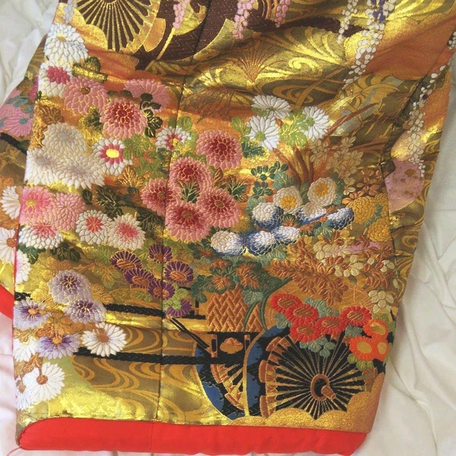 Japanese Kimono Uchikake Luxurious Wedding Embroidery Pure Silk Flower Gold K124 6