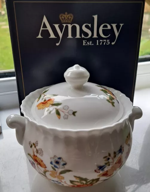 Aynsley Cottage Garden Lidded Trinket Dish. Fine Bone China.