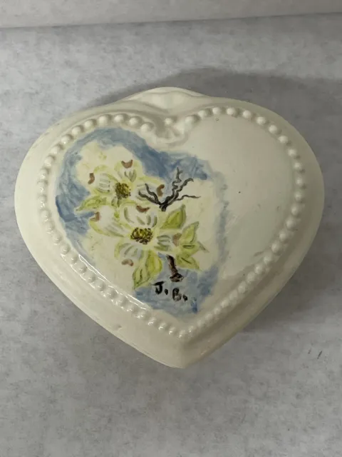Vtg McNee's Ceramic Small Heart Shaped Box w/Lid, Hand Painted Mold 379 Signs JB