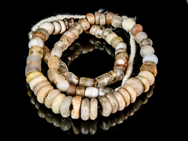 A Mixed Strand of Ancient Excavated Mostly Agate Beads VB_0148_G
