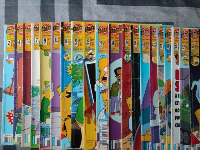 Lot de 20 comics Simpson panini