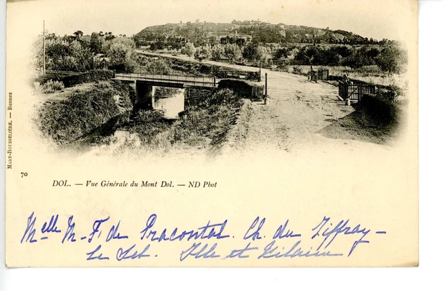 Carte Postale Ancienne Mont Dol (35) - L'Assemblée - Noir Et Blanc, Début 1900
