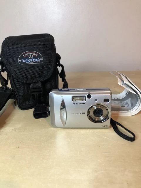 Fuji Finepix A203 Digital Camera