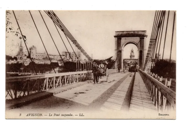 CPA - 84 - AVIGNON - Le pont suspendu - animée - voyagée en 1918