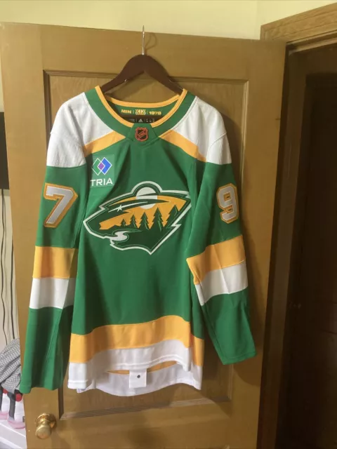 2022-2023 Minnesota Wild Reverse Retro Prime Green Indo-Adidas Jersey I  ended up getting 2 of these Wild RRs and for a very specific…
