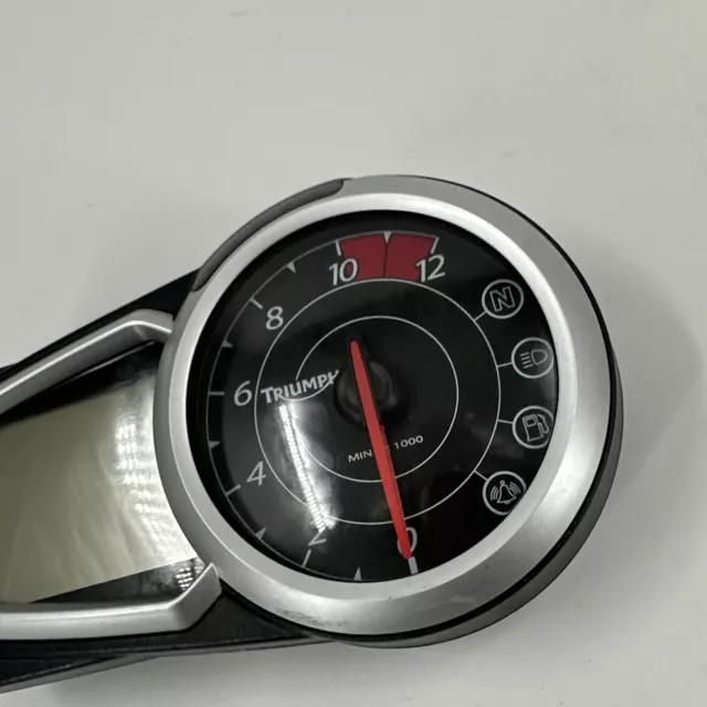 Triumph Speed Triple 1050 Speedo Cockpit Instrumente 26500 Meilen 2011 #D16 3