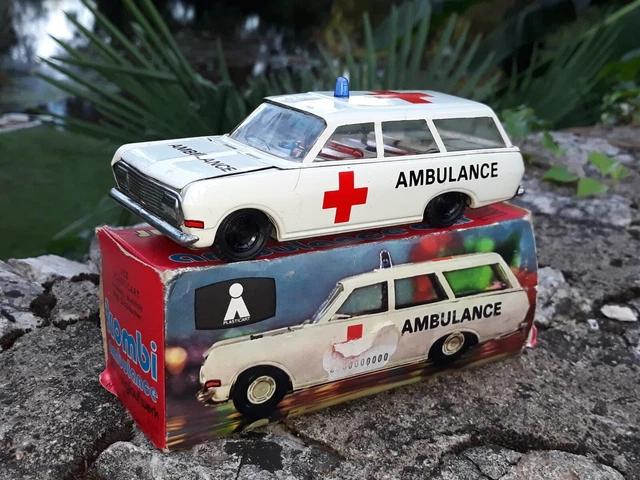 Vintage jouet en tôle: Ambulance Marsan Japan 50's (Gebraucht) in Marly