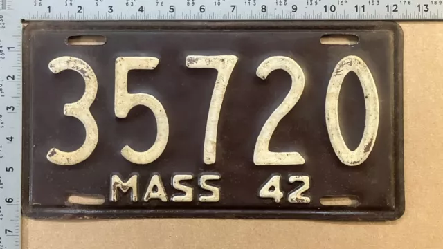 1942 Massachusetts license plate 35 720 World War II 15428