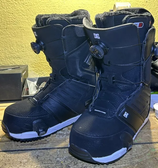 DC Men’s Judge BOA Burton Step On Snowboard Boots Sz 10 US (lace repaired) NR